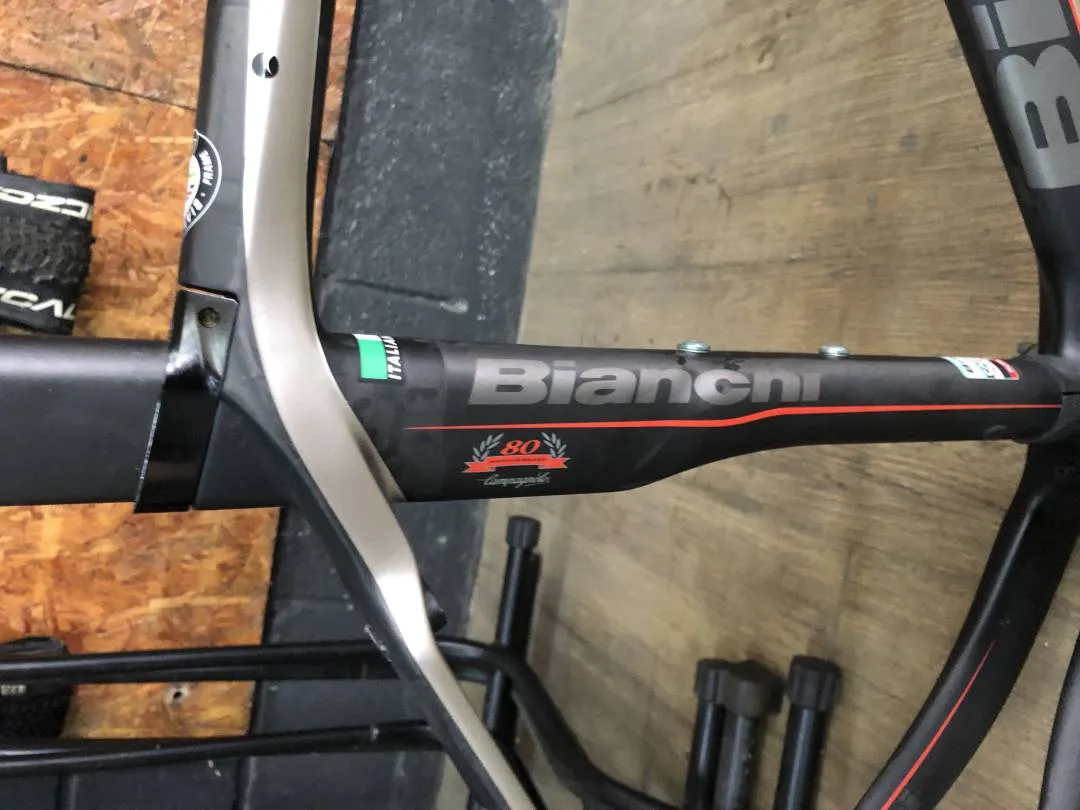 (SOLD) Bianchi Oltre Xr2 campagnolo 80th Anniversary