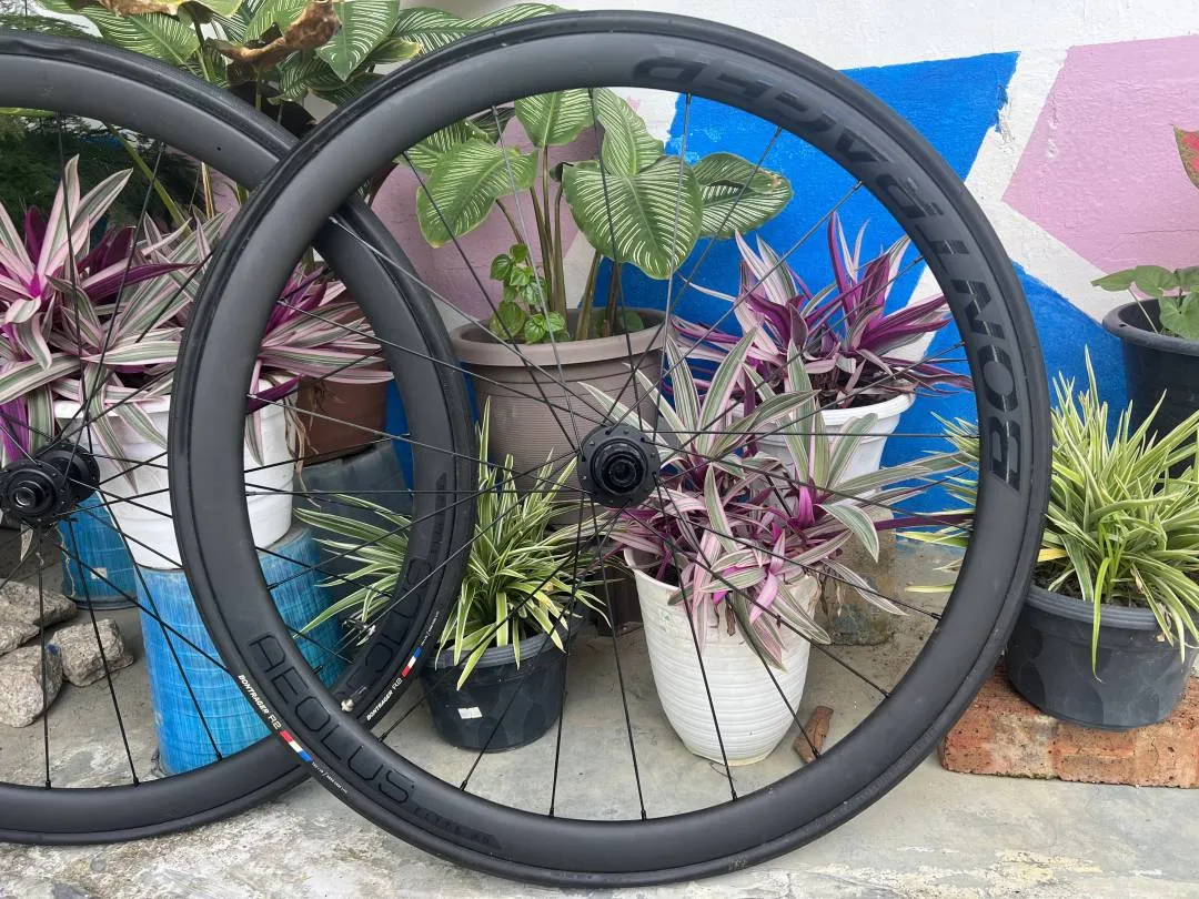 Aeolus 35 Carbon