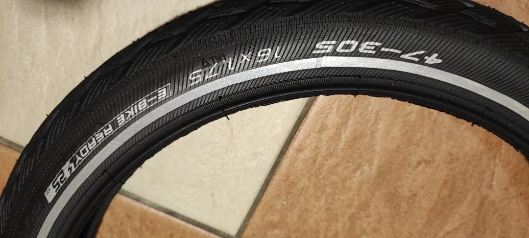 Schwalbe Marathon 47-305 (16"x1.75") Tyres
