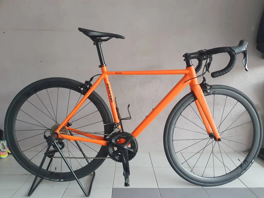 KESPOR Zeus Lite Full 105 Groupset Carbon Wheelset