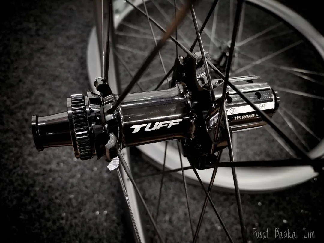 Tuff SAW 46 G3 Disc Carbon Wheelset