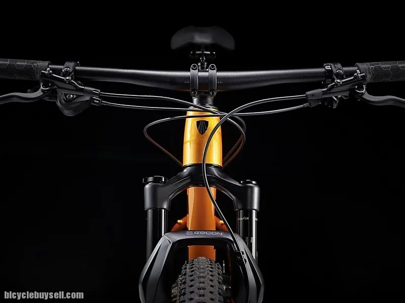 2022 TREK X-CALIBER 9 MTB READY STOCK !