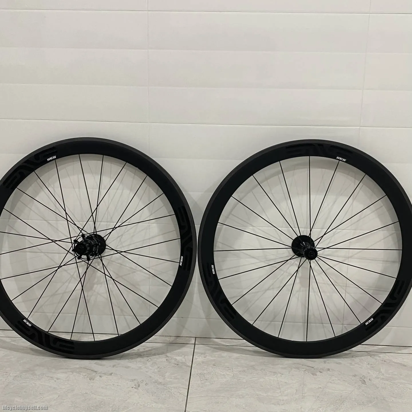 LAST UNIT Carbon Wheelset (w ENVE sticker) 45mm 1.5kg loud hub - NEW Free QR &amp; Brakepads