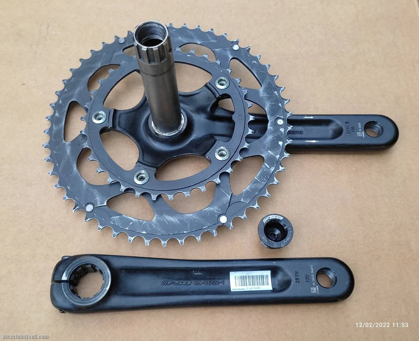 Oval by FSA Crankset