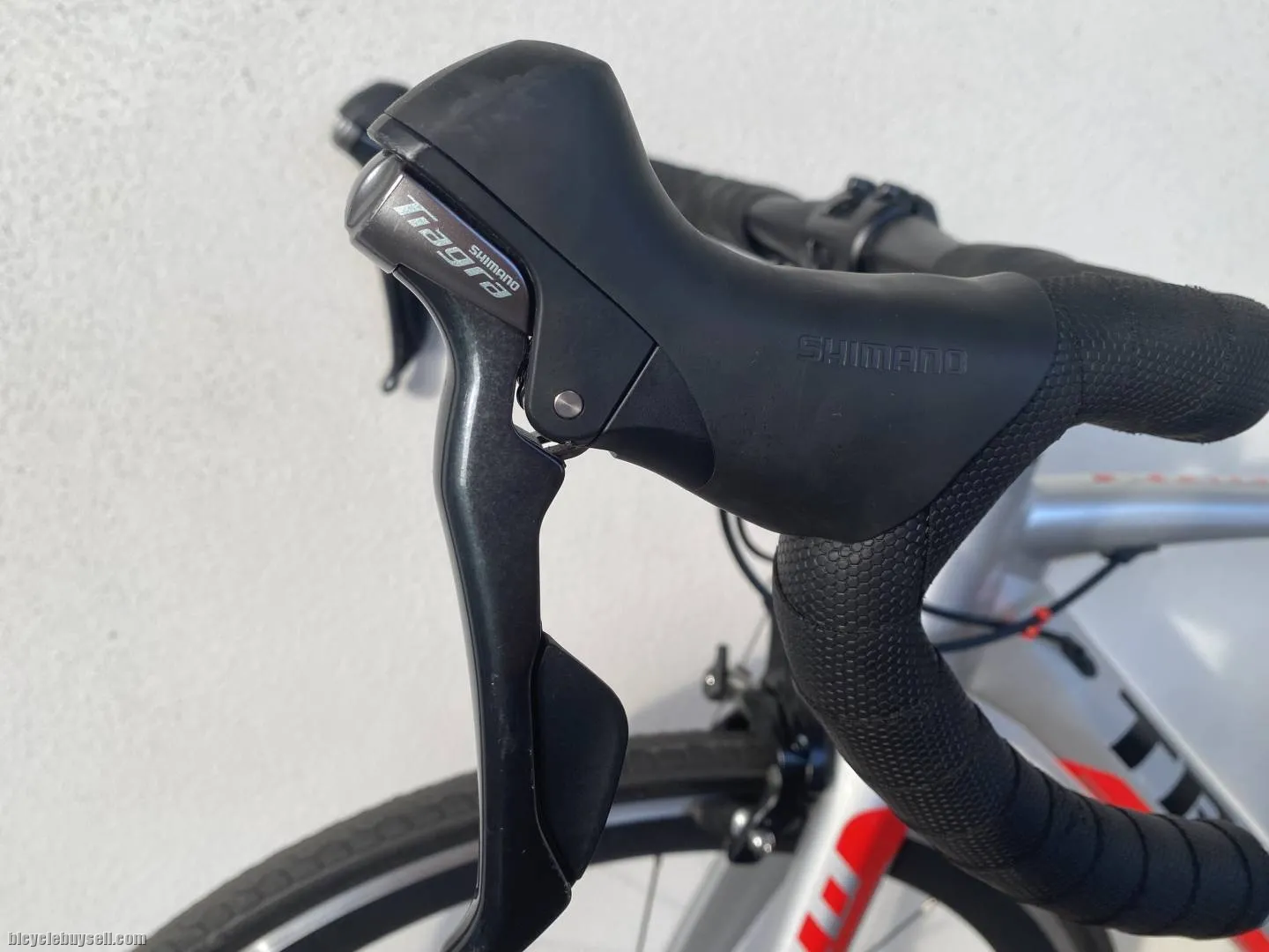Trinx swift road bike