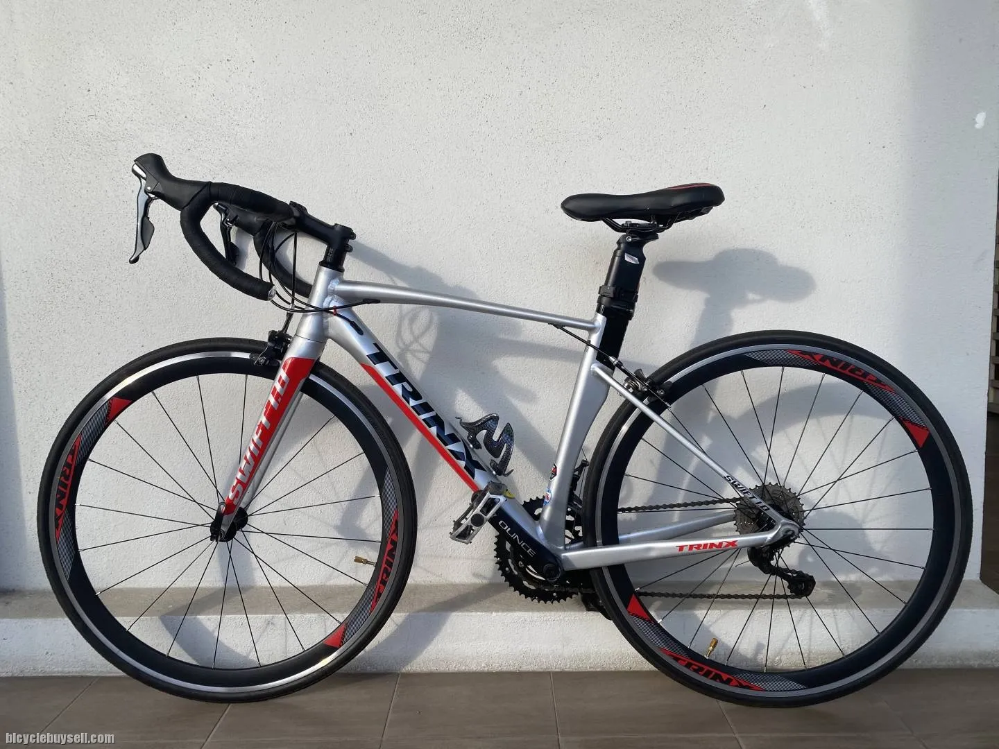 Trinx swift road bike