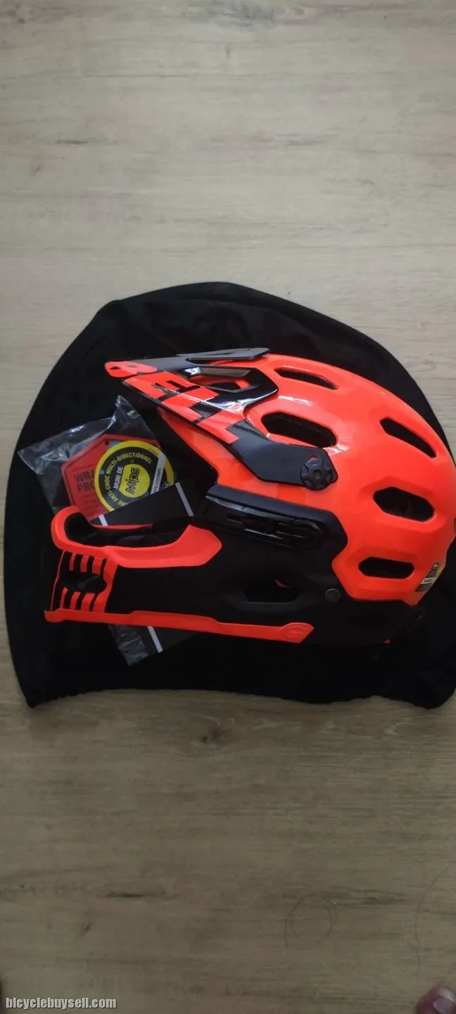 BELL SUPER 2R MIPS..new