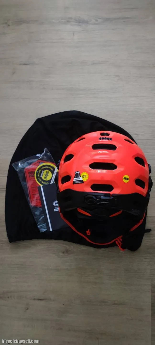 BELL SUPER 2R MIPS..new