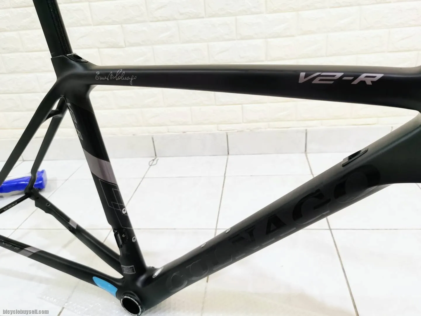 Colnago V2r Disc promo!