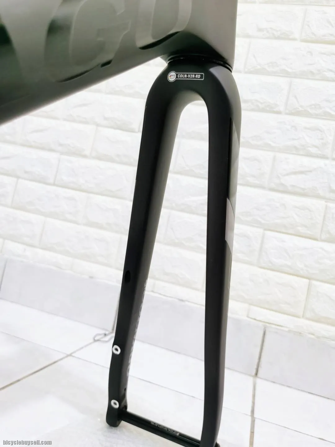 Colnago V2r Disc promo!