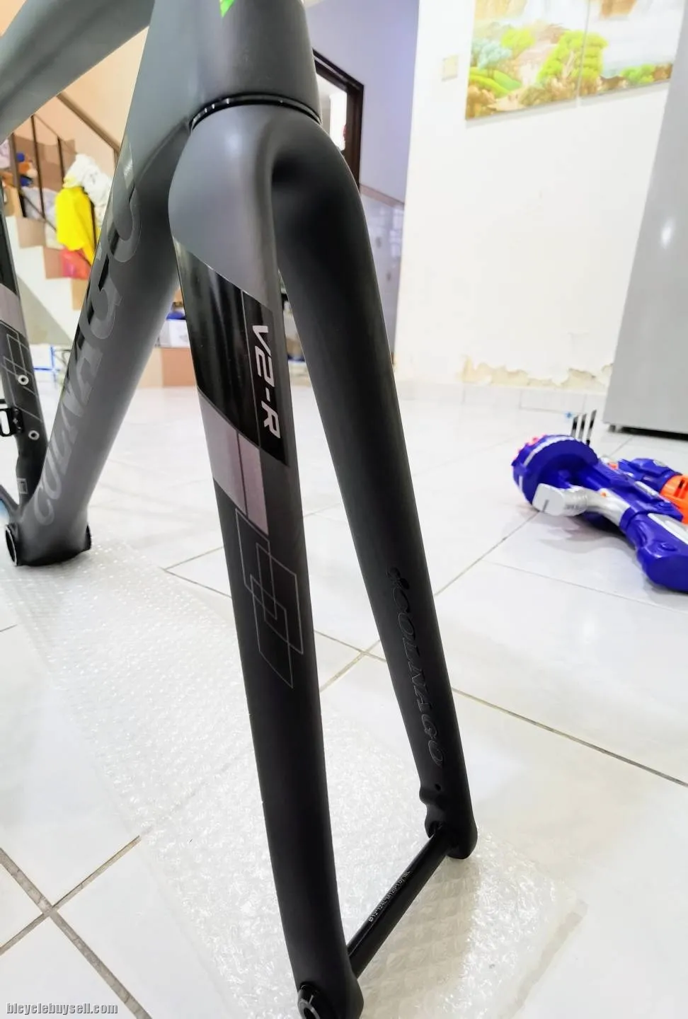 Colnago V2r Disc promo!