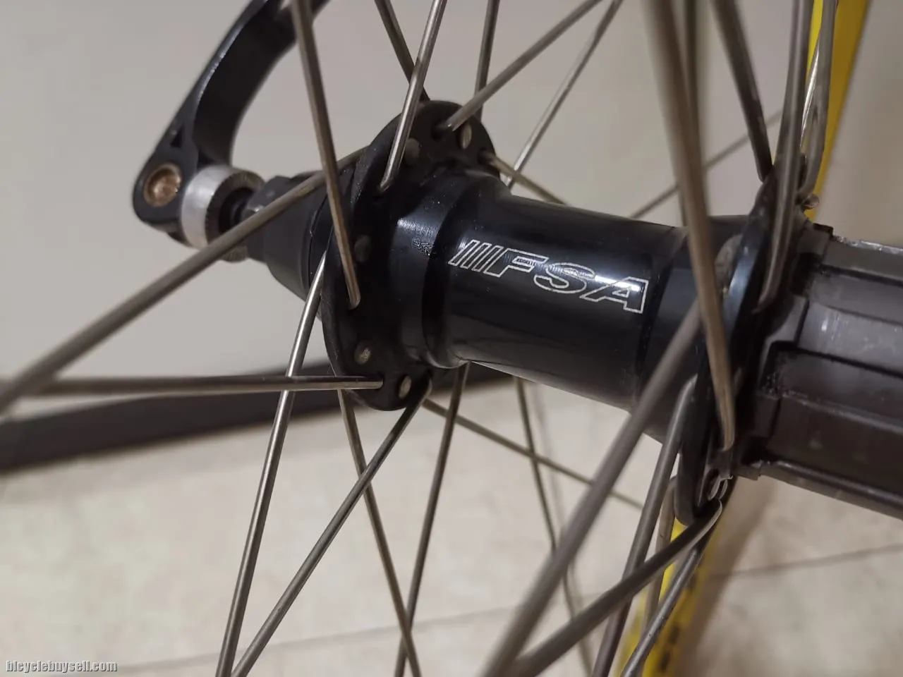 SOLD - Retro FSA Hub + Rigida 2000 32mm, Profile Yellow Wheelset