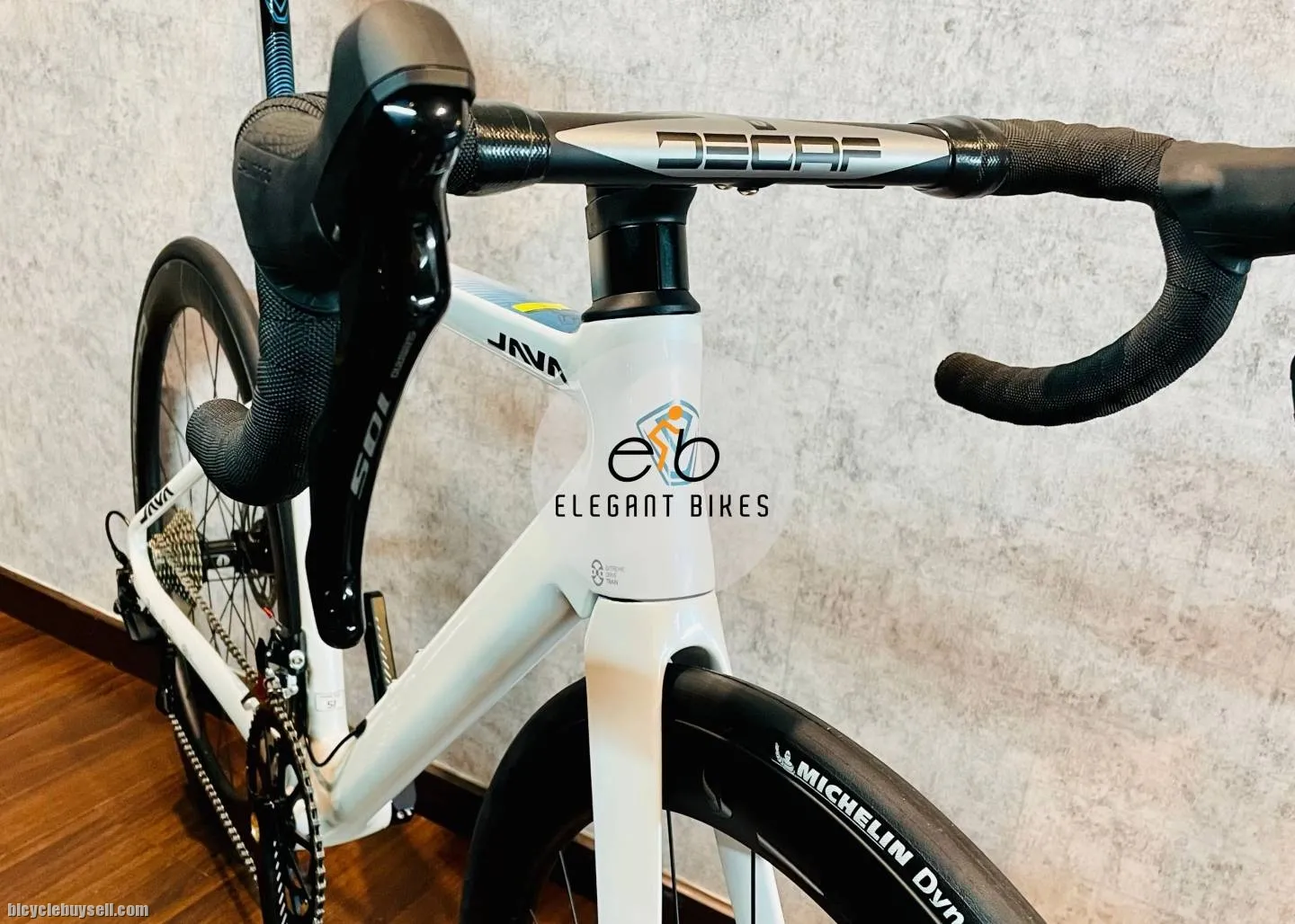 JAVA J-AIR UCI FRAME FUOCO DISC CARBON WHEELSET