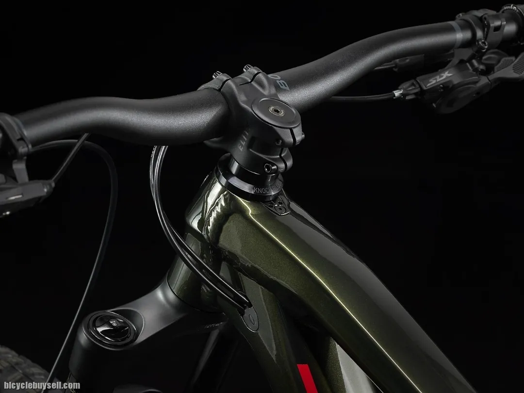 2022 TREK SLASH 7 ALLOY 29"