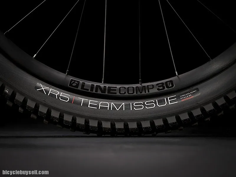 2022 TREK SLASH 8 GX ALLOY !