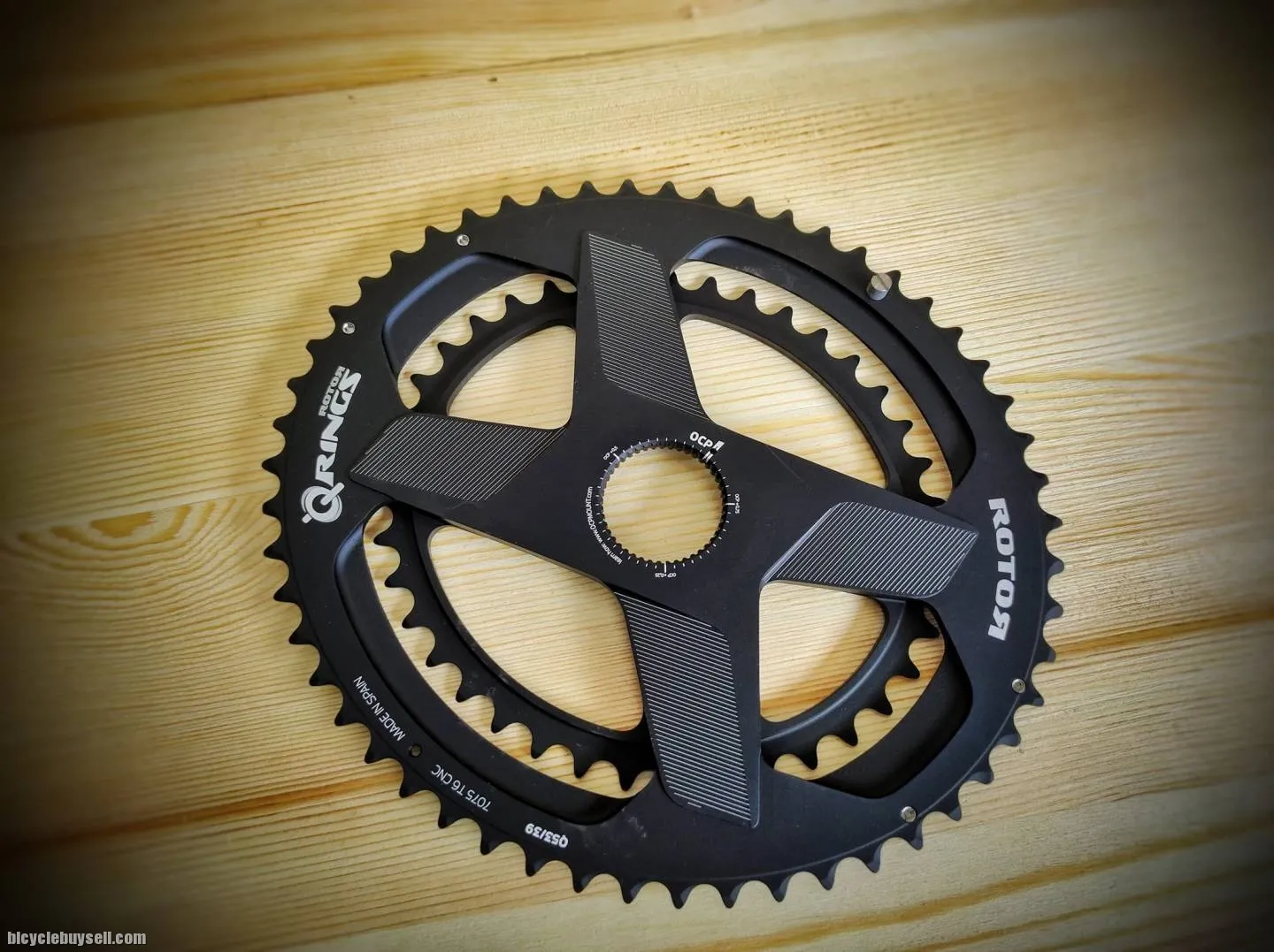 Rotor Aldhu 24 Crankset with Qrings DM Oval chainring