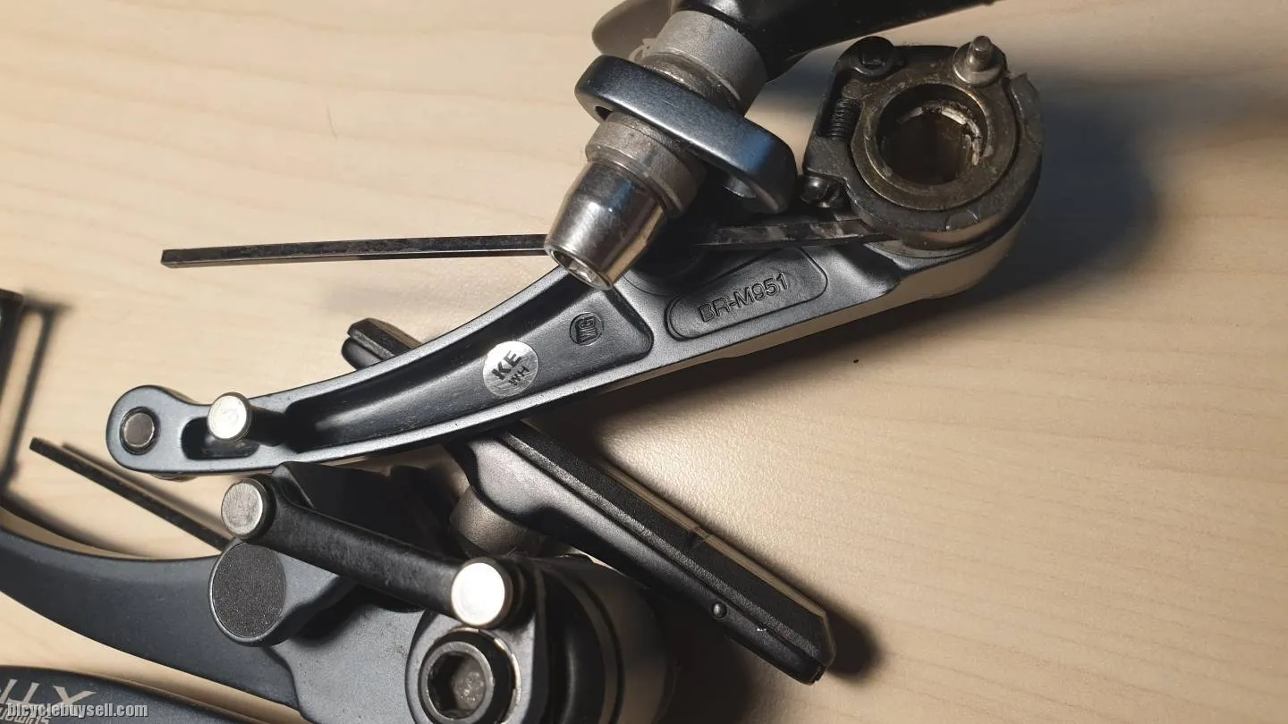 Shimano XTR brakeset SOLD!
