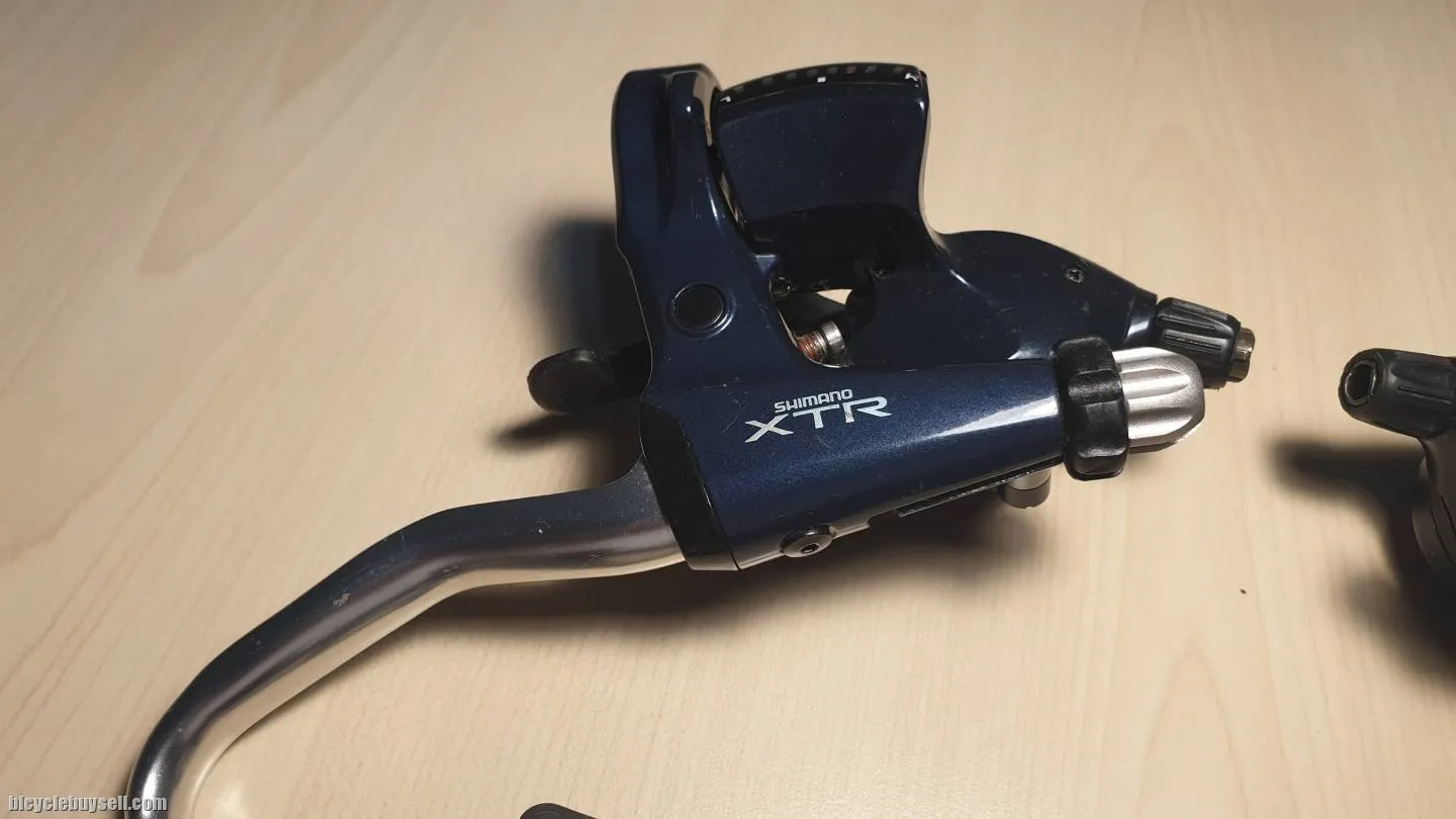 Shimano XTR brakeset SOLD!