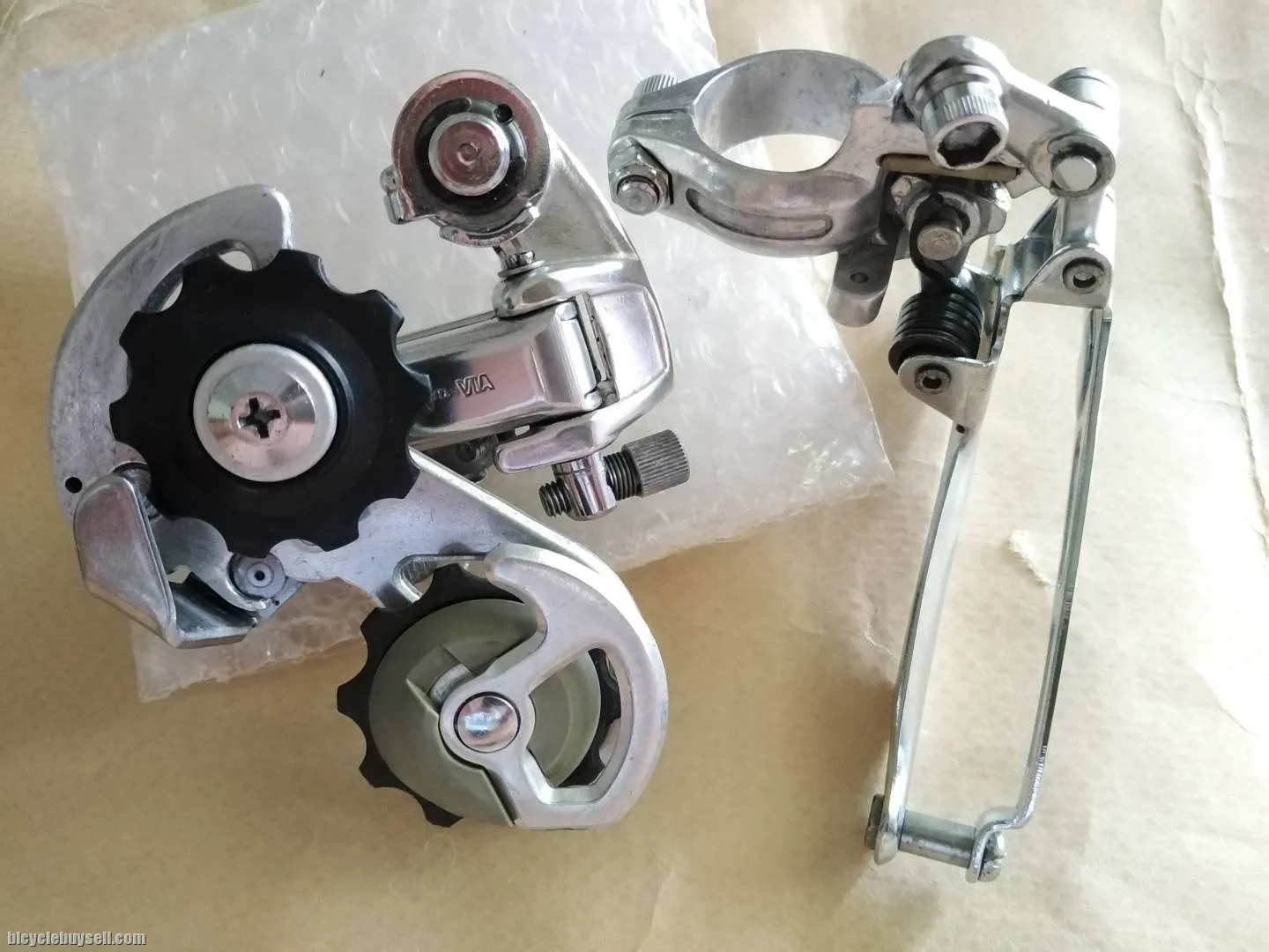 Shimano 600 Arabesque Rear &amp; Front Derailleur Vintage