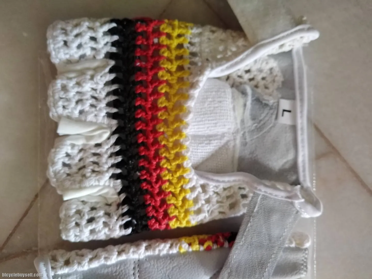 Cycling Gloves size L Germany flag New
