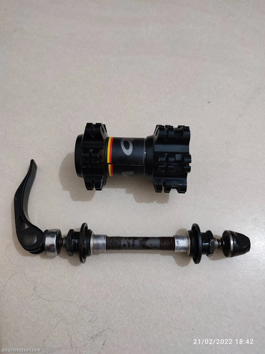 Velopro front hub 24 spoke (free pos)