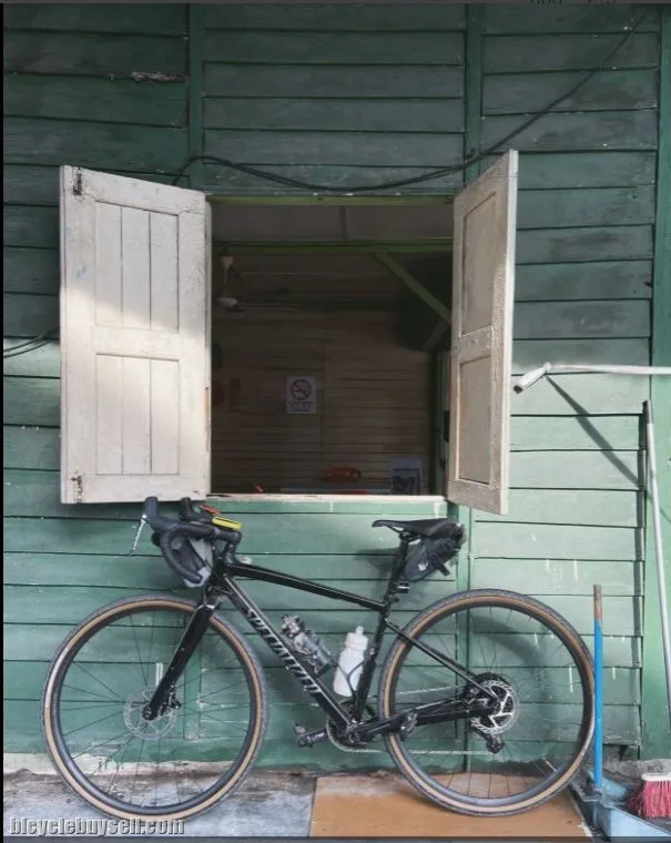Specialized Diverge Comp E5 -  Gravel Bike