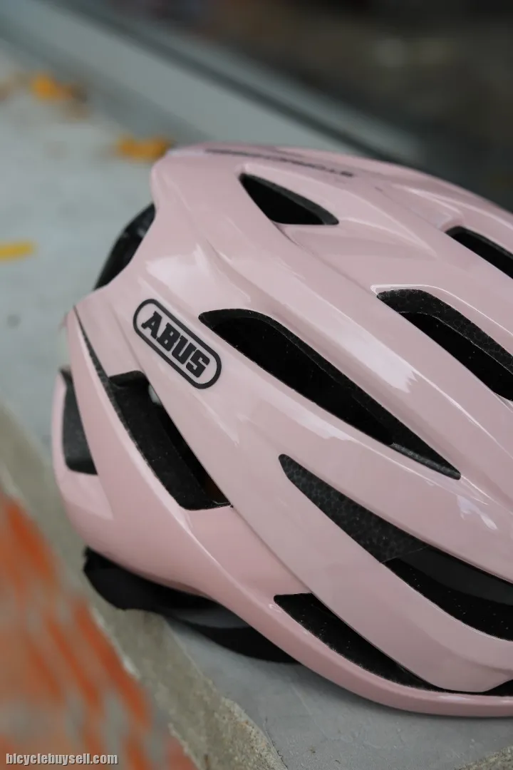 ABUS  STORMCHASER LIGHTWEIGHT CYCLING HELMET 2022 DESIGN