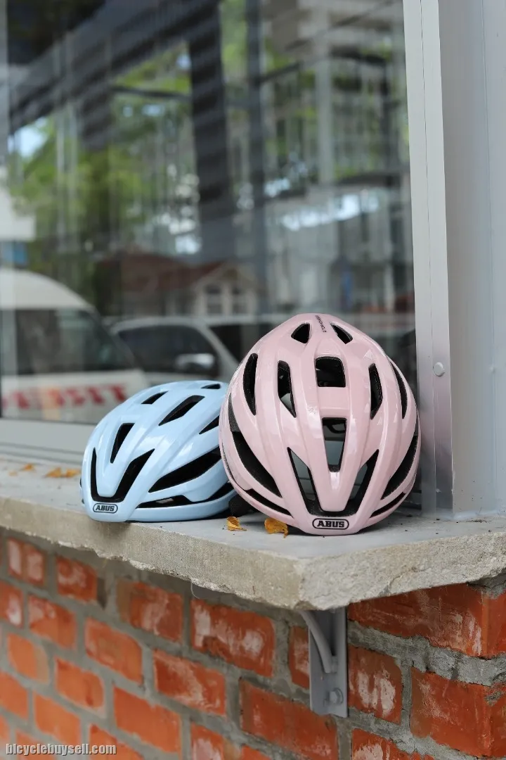 ABUS  STORMCHASER LIGHTWEIGHT CYCLING HELMET 2022 DESIGN