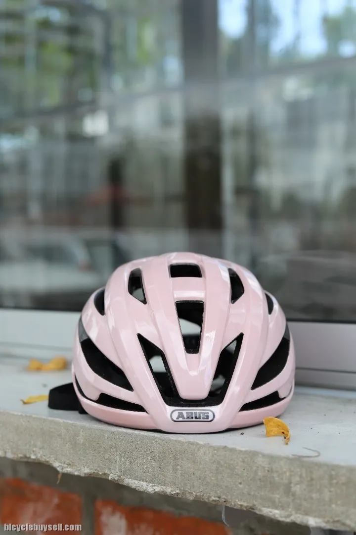 ABUS  STORMCHASER LIGHTWEIGHT CYCLING HELMET 2022 DESIGN