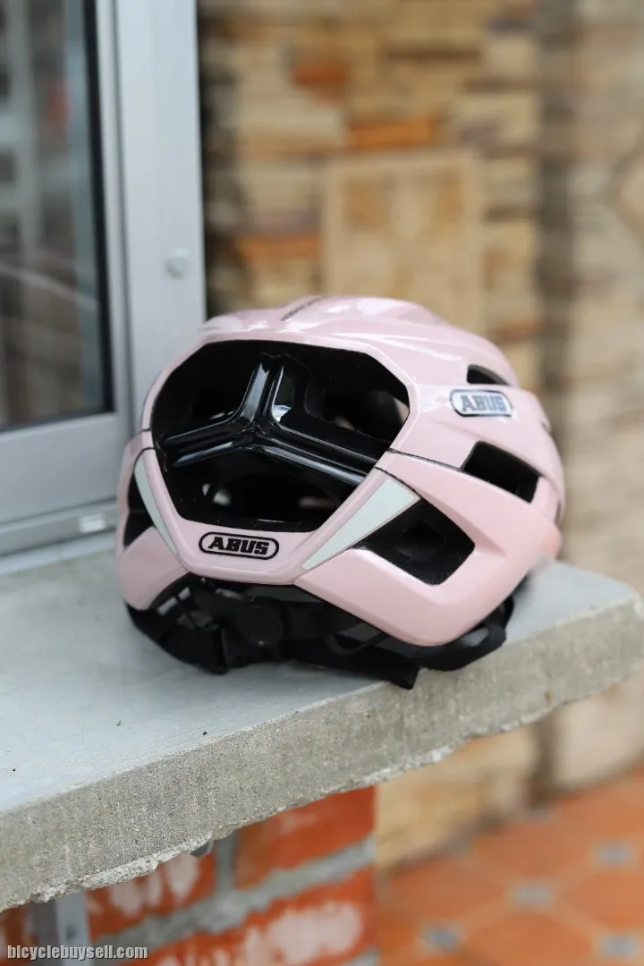 ABUS  STORMCHASER LIGHTWEIGHT CYCLING HELMET 2022 DESIGN