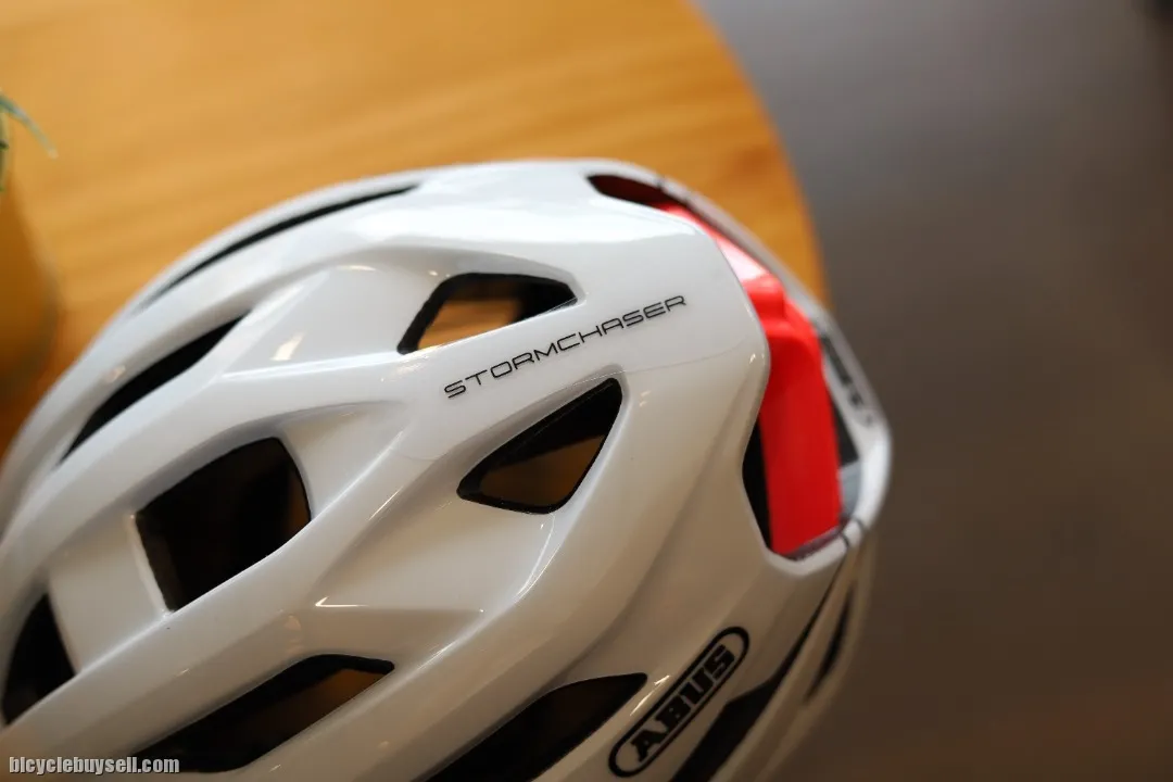 ABUS  STORMCHASER LIGHTWEIGHT CYCLING HELMET 2022 DESIGN