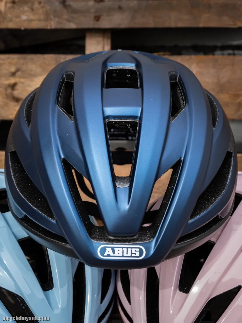 ABUS STORMCHASER LIGHTWEIGHT CYCLING HELMET 2022 DESIGN