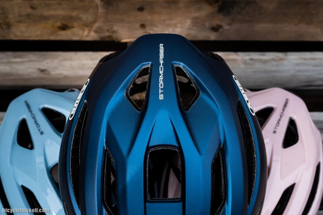 ABUS STORMCHASER LIGHTWEIGHT CYCLING HELMET 2022 DESIGN