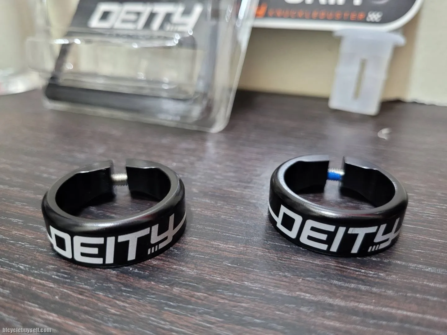 DEITY GRIP CLAMPS Black Anodized