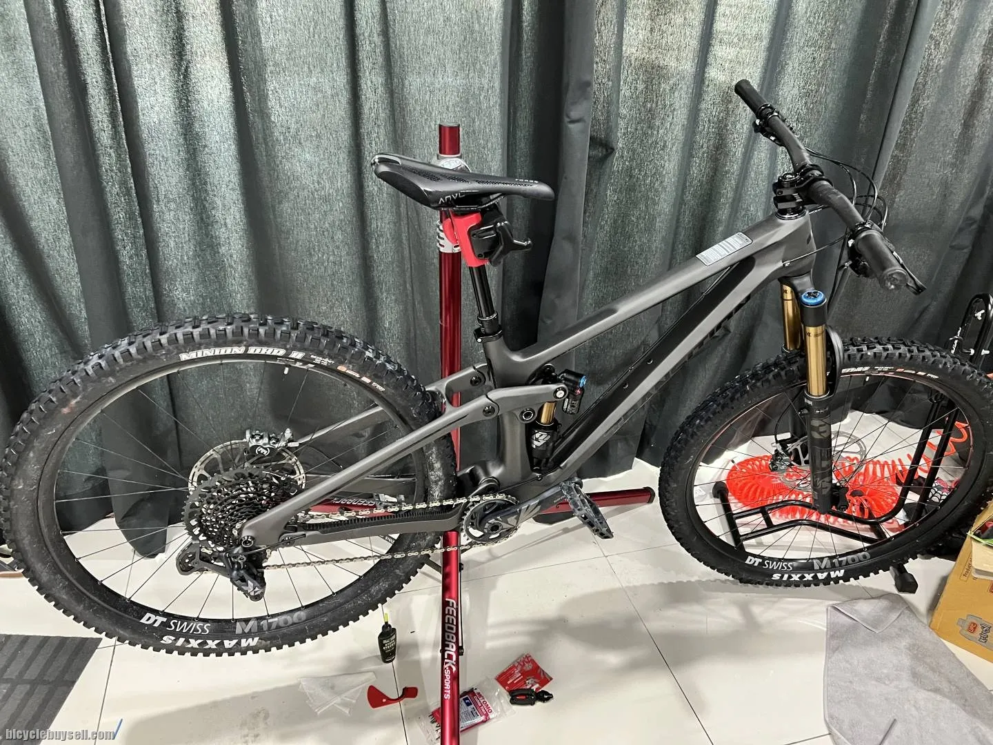 Transition Sentinel V2 2021 XO1 carbon M