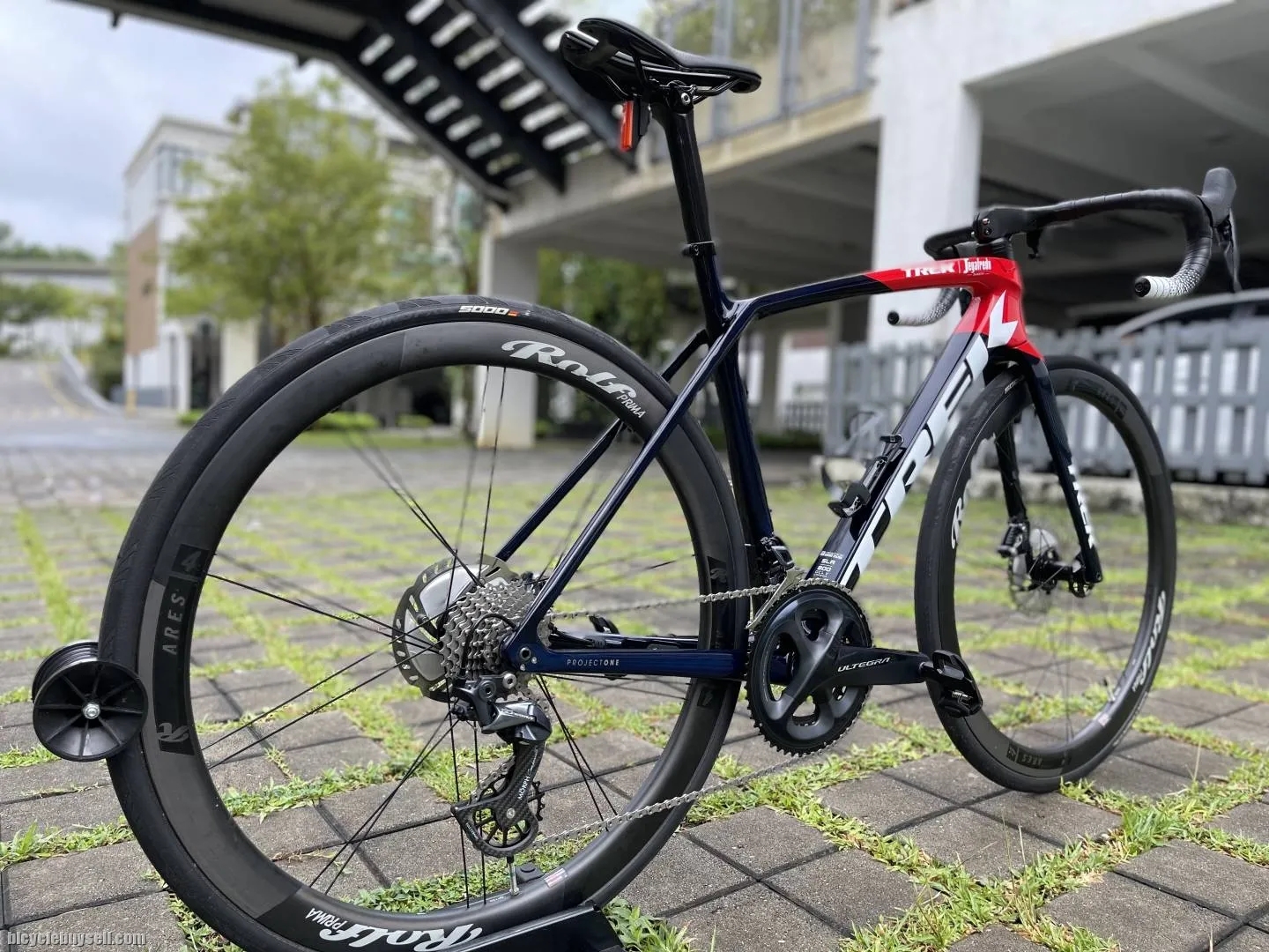 Trek Emonda SLR Project One Segafredo 2022