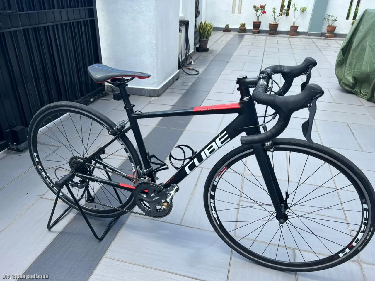 CUBE Attain Road Bike Size 50