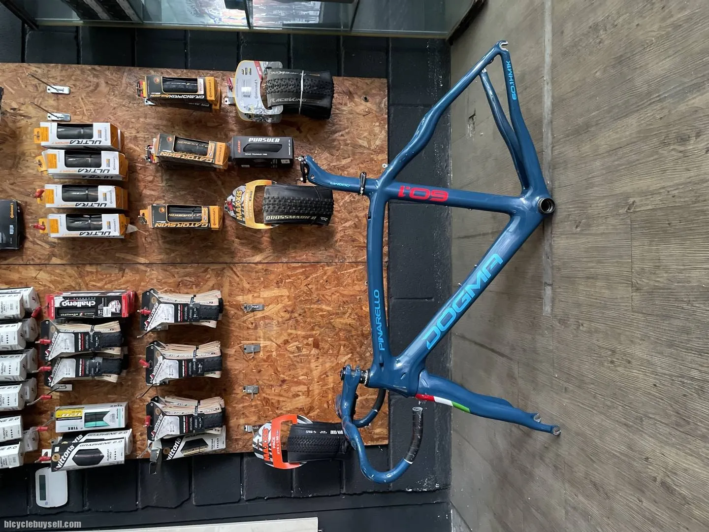 (SOLD) Pinarello Dogma Think 60.1 frameset