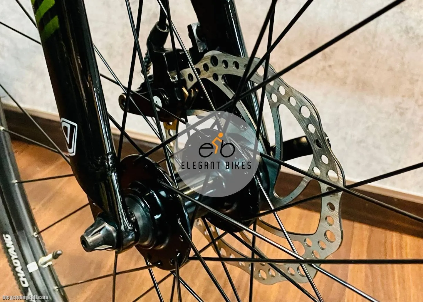 JAVA VELOCE HYBRID GRAVAL 18 SPEED 700X35C touring