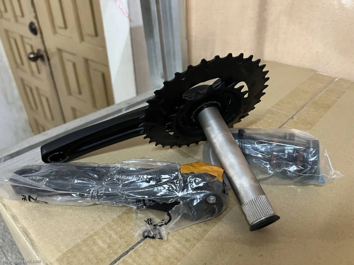 Shimano crank 2x9 speed