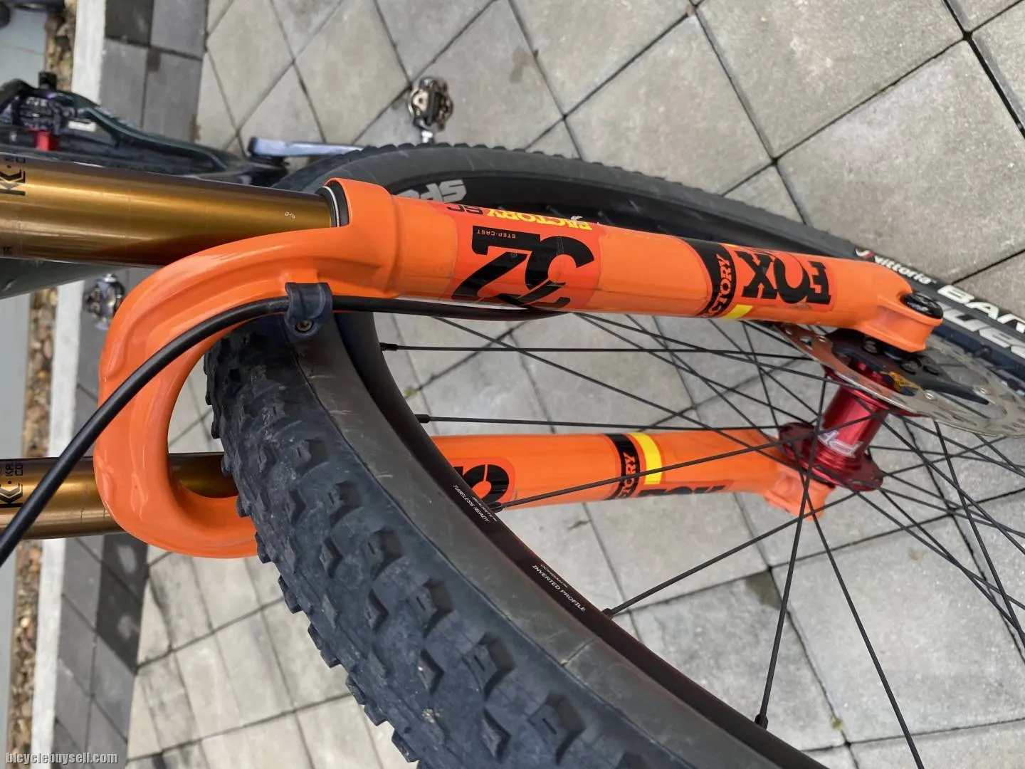 Fox 32 kashima coat sc 29