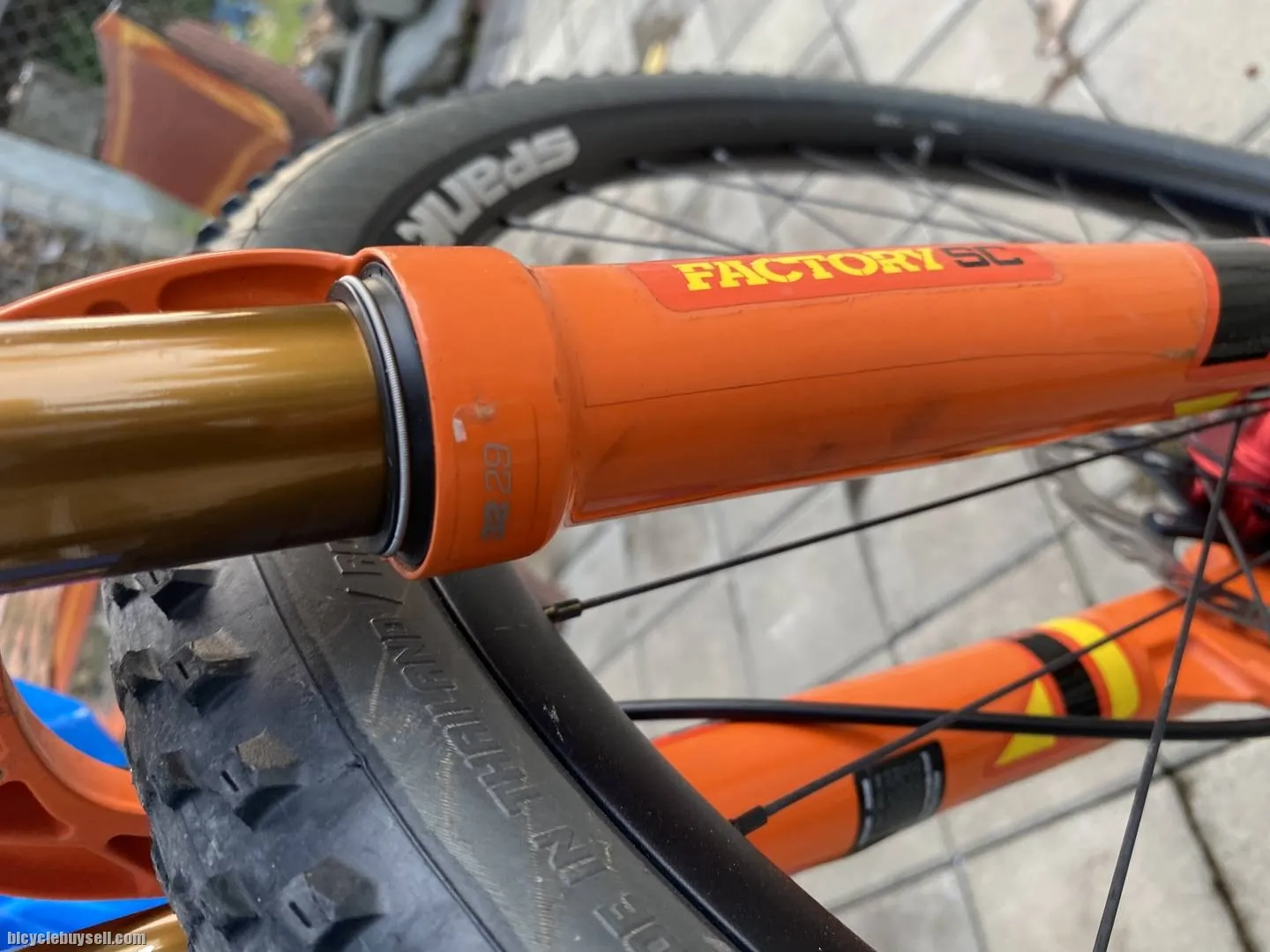 Fox 32 kashima coat sc 29