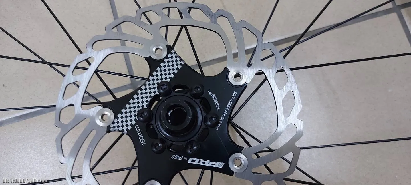 MACHINE 11 DB 30mm Aluminum Wheelset