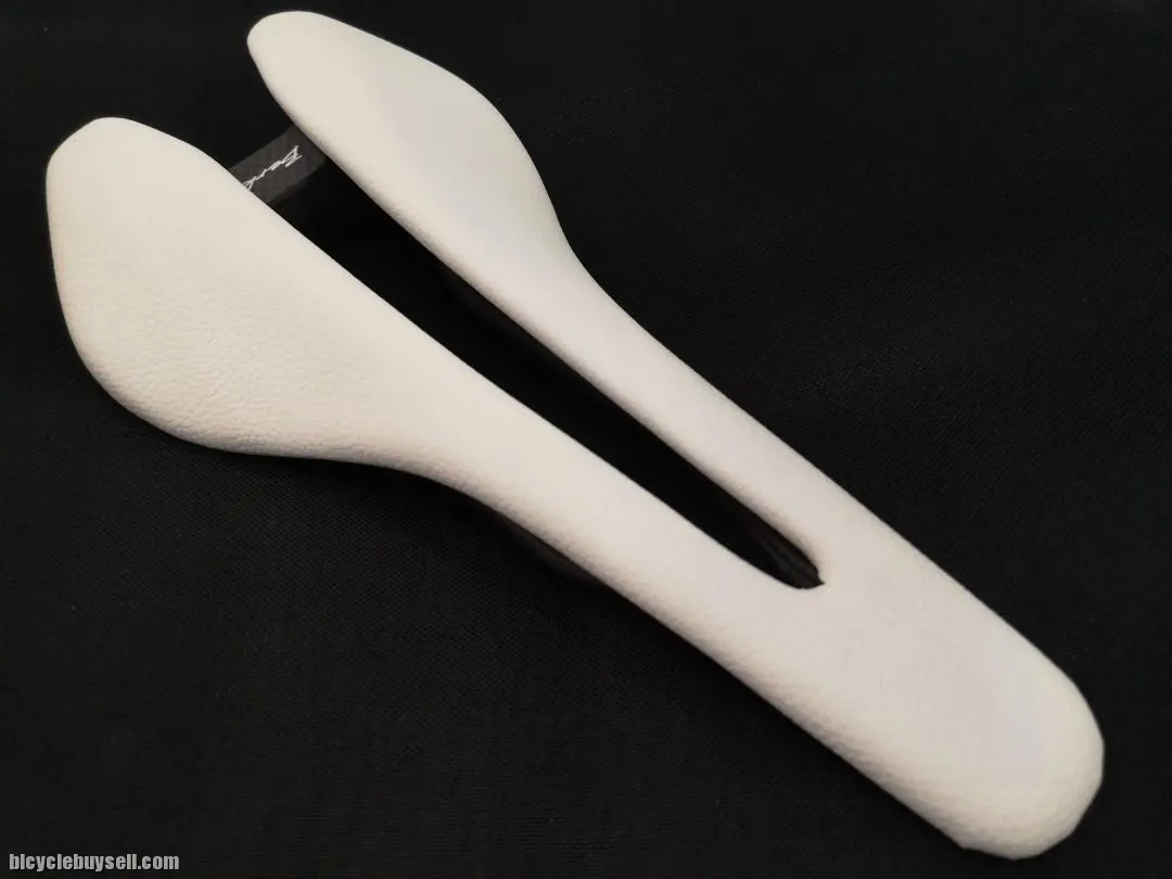 Berk Lupina Custom White Saddle