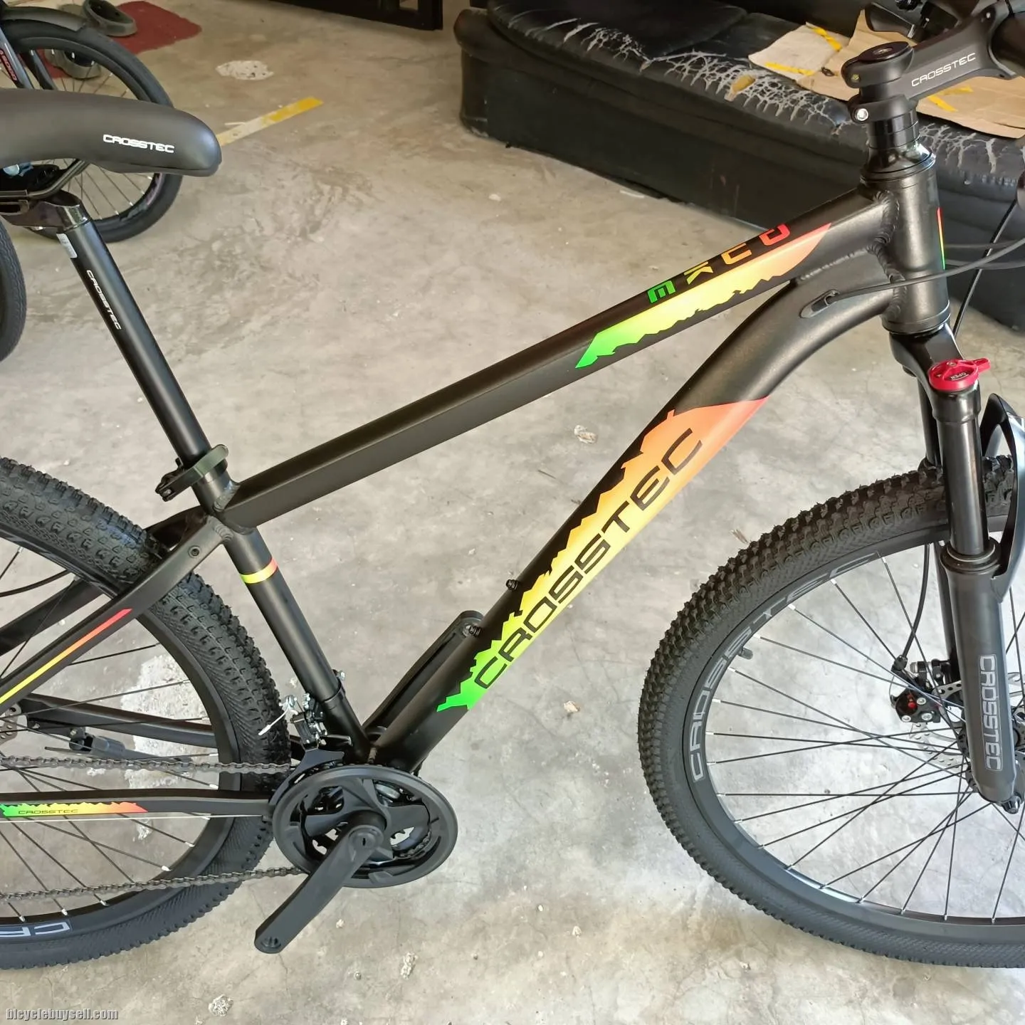 29â€ Crosstec duke mtb bike