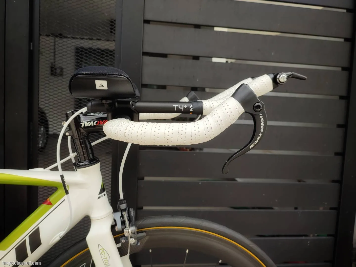 FUJI Triathlon Aero Bike