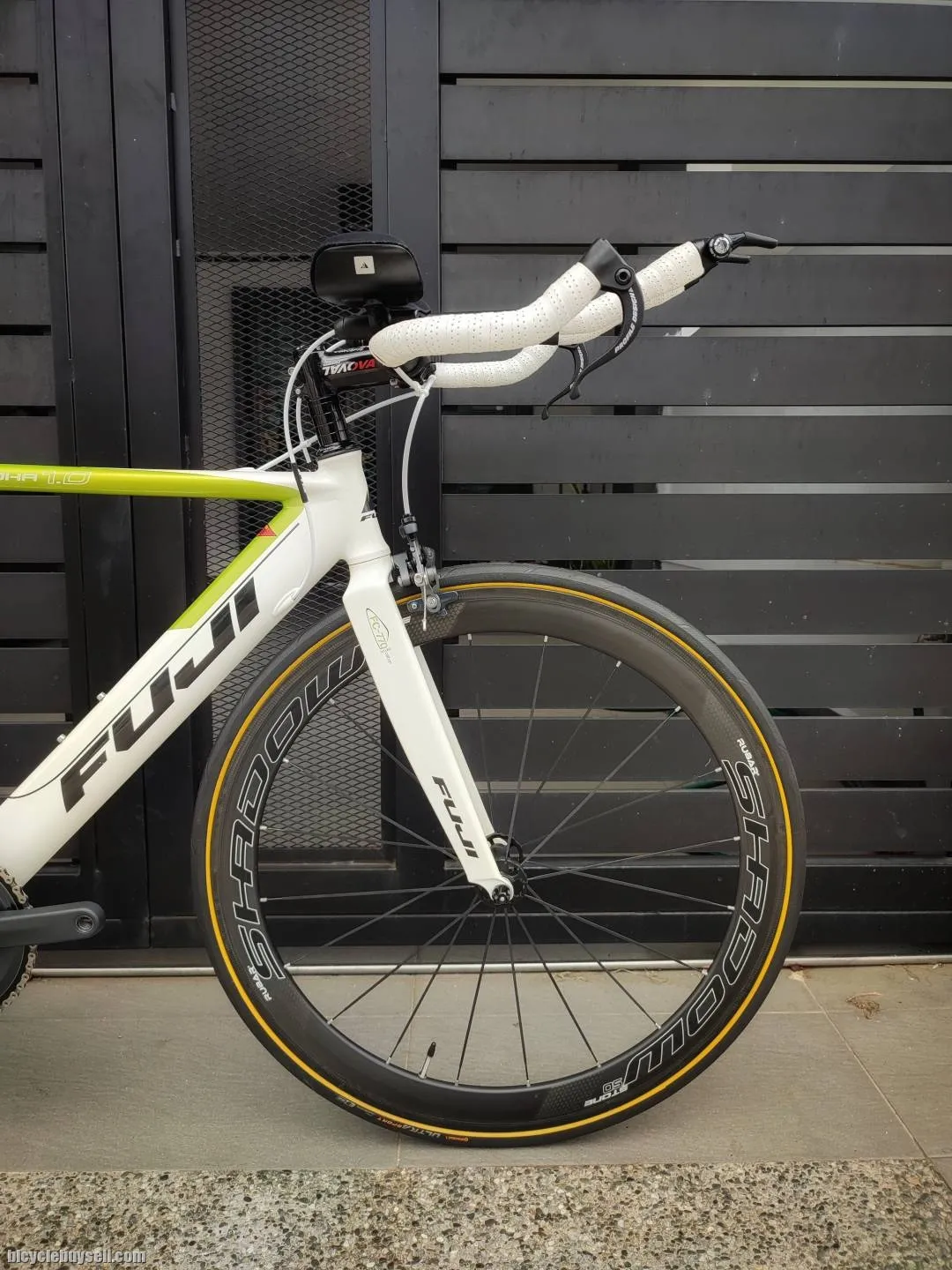 FUJI Triathlon Aero Bike