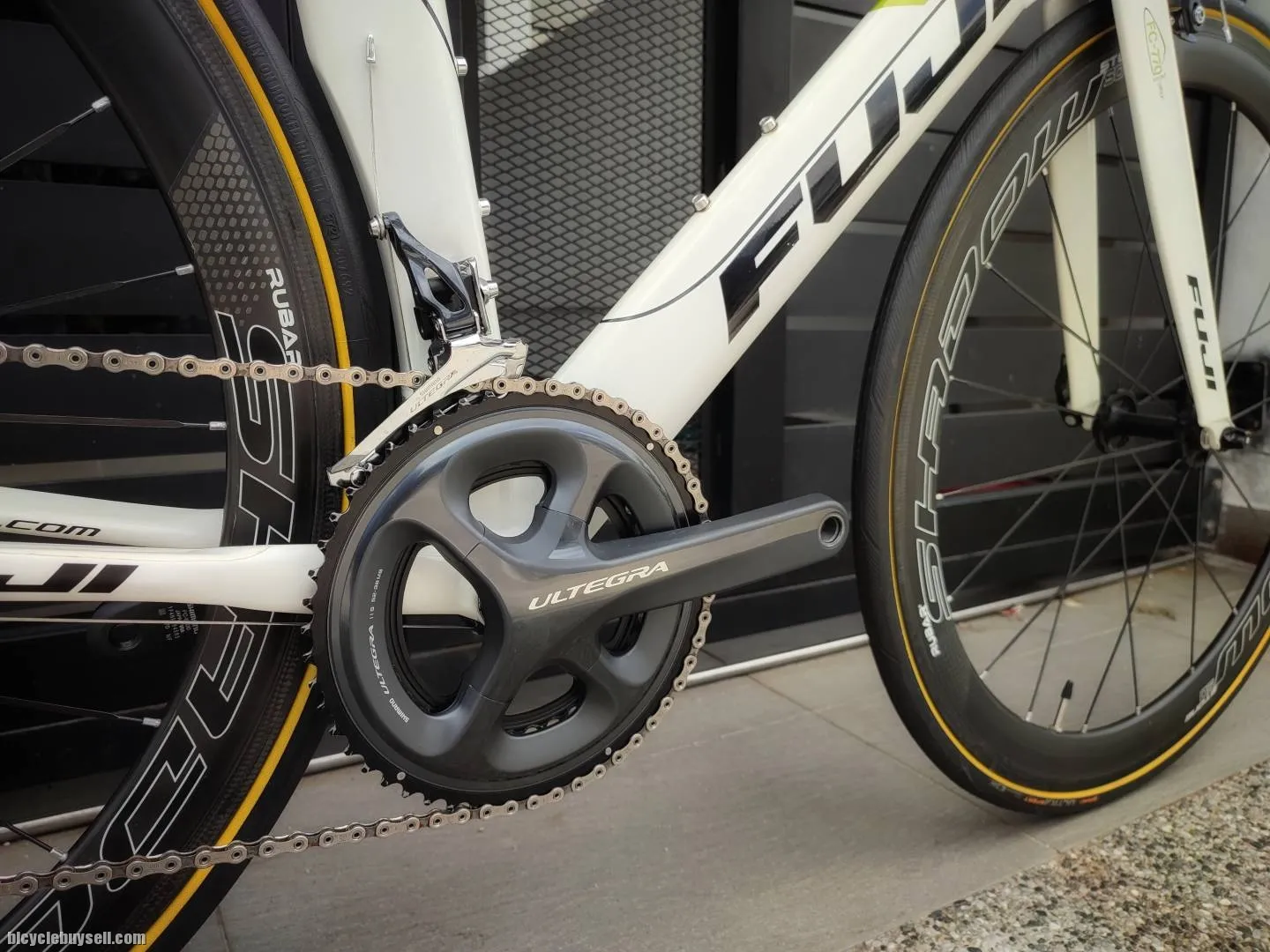 FUJI Triathlon Aero Bike