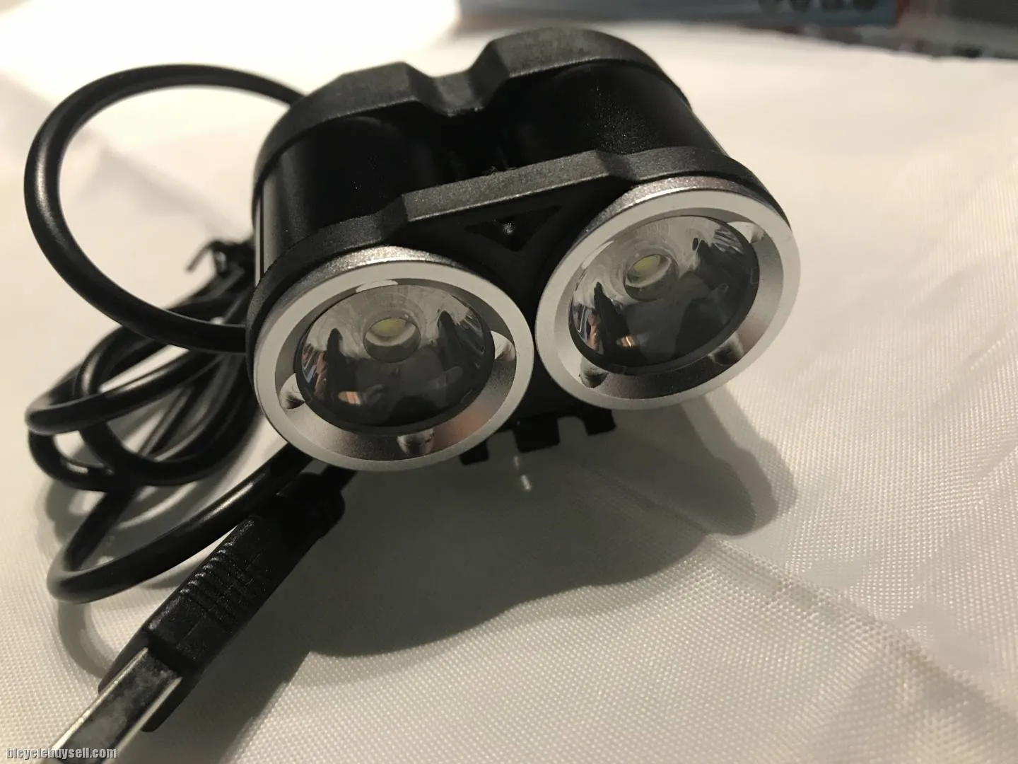 2 XM-L T6 LED USB Headlight [LED,Waterproof,Bright]
