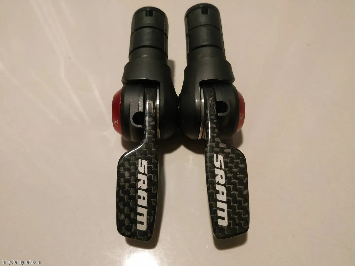[SOLD] SRAM TT Carbon Shifter